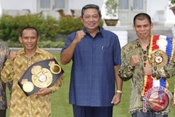 Presiden Puji Kemenangan Chris John dan  M. Rachman