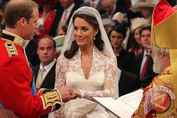 Upacara Tuntas, William-Kate Menuju Istana Buckingham 