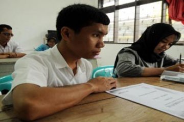 UN SMP TUNANETRA
