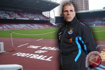 Zola "no comment" soal rumor ke Chelsea