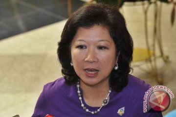 Menteri Perdagangan Bantah Suaminya Calo MA-60