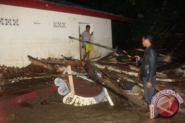 Ahli Waris Korban Banjir Garut Dapat Santunan