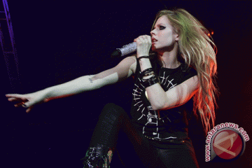 Avril Lavigne mulai pulih dari penyakit Lyme