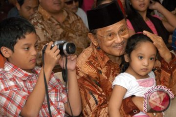 BJ Habibie Kenang  Satu Tahun Wafatnya Ainun