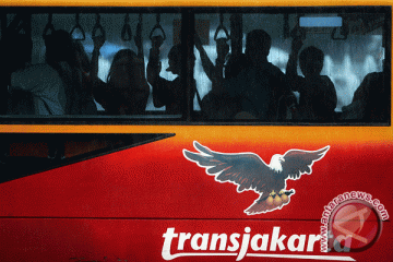 Bus Transjakarta mogok di Kramat Raya