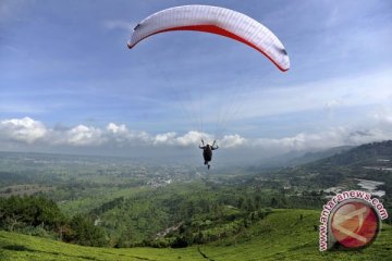 Atlet paralayang lima negara berkumpul di Puncak, Bogor