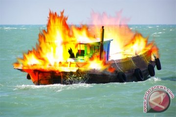 Empat Petugas BC Tewas, Tiga Hilang dalam Kebakaran Kapal