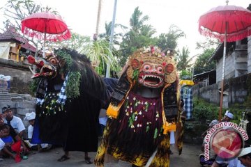 Pasar Seni Sukawati Tak Berlakukan Komisi Pramuwisata