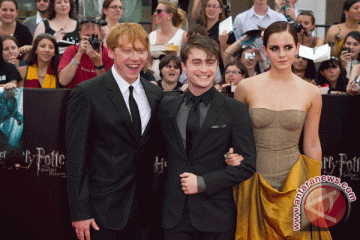 Daniel Radcliffe akui jarang bicara dengan Emma Watson