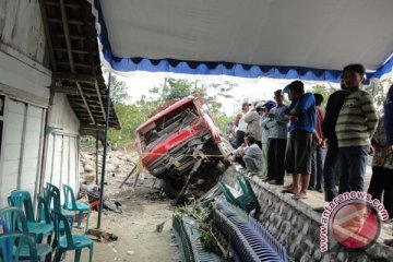 Kecelakaan Maut Bojonegoro, 16 Orang Tewas