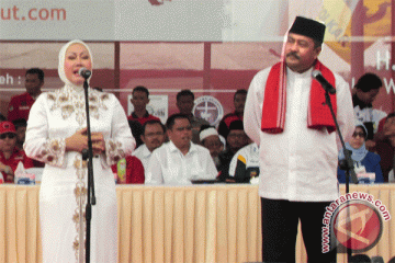 Perombakan PDIP Banten Tidak Pengaruhi Dukungan Atut-Rano 
