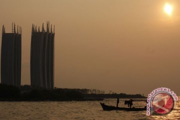 Tanggul laut Jakarta mulai dibangun tahun depan