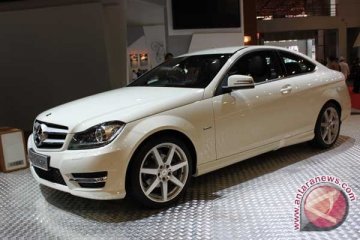 Mercy C-Class terbaru ada versi atap terbuka