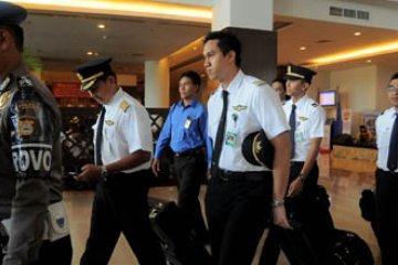 PENJEMPUTAN PILOT GARUDA