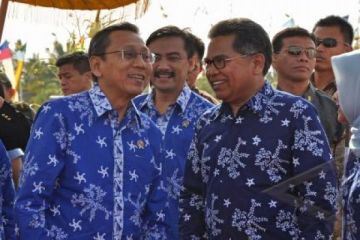 PEMBUKAAN FIPOB