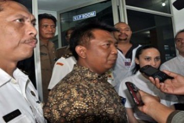 Verifikasi Imigran Gelap