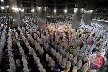 Salat tarawih Masjid Istiqlal dua gelombang