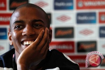 Ashley Young absen  dalam laga Inggris v.Skotlandia