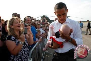 Obama persingkat liburan karena Irene