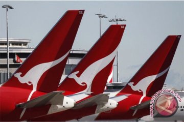 Maskapai penerbangan Qantas Australia pangkas 5.000 pegawai