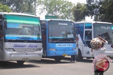 Sopir bus angkutan Lebaran rugi karena macet