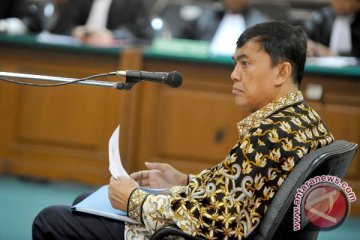 El Idris dituntut lebih ringan dari Rosa