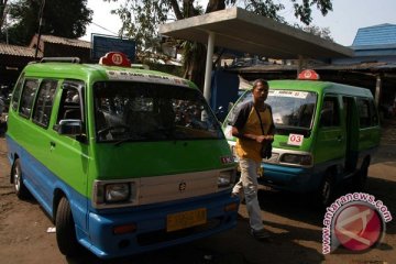 Tarif angkot di Kota Mataram resmi turun