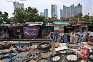 Jokowi: buatlah pusat pertumbuhan ekonomi selain Jakarta 