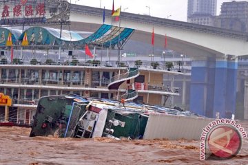 Hujan lebat di China selatan tewaskan 16 orang