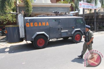 Jenazah pelaku bom Solo diberangkatkan ke Jakarta 