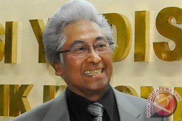 Adnan Buyung masuk bursa anggota Dewan Etik MK