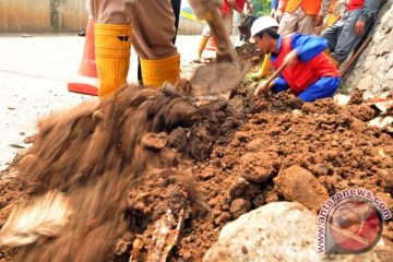 Sebagian infrastruktur Kota Kupang dirusak PDAM, PLN, Telkom