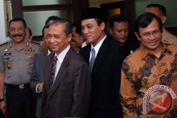 M. Jasin minta para penghulu bersabar