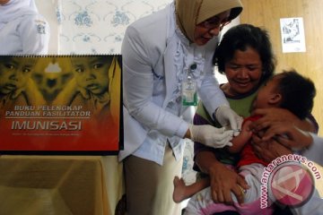 Imunisasi tekan jumlah penderita campak dan polio 