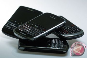 BlackBerry rambah layanan ke Android dan iOS