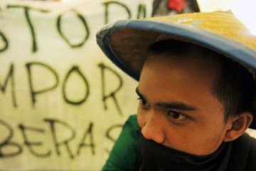 TOLAK IMPOR BERAS