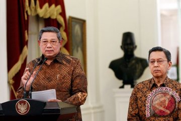 SBY-Boediono mendarat di Pantai Banongan