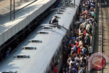 KRL Jabodetabek hanya sampai Manggarai