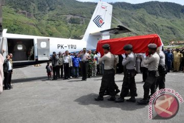 Mulia tegang, baku tembak terus terjadi