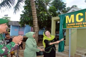 Wali Kota Tanjungpinang Resmikan MCK TMMD