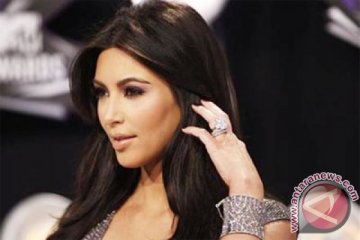 Kadarshian dan Kanye West berbulan madu di Meksiko
