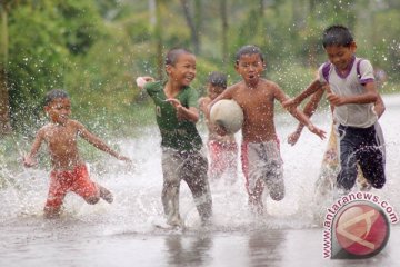 Bebas bermain bikin anak lebih berkembang