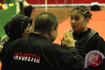 Amelia tundukkan pesilat Laos