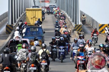 Jembatan kapuas I dibuka bebas untuk umum