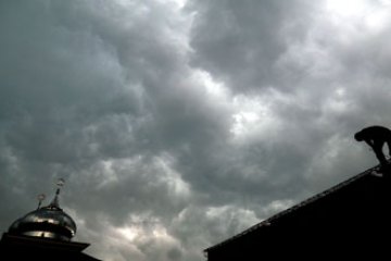 CUACA BURUK
