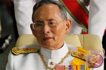 Bhumibol tinggalkan RS untuk hadiri peringatan penobatan