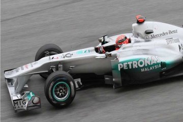 Mercedes akan luncurkan mobil F1 Februari 