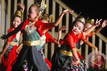 Ceu Popong dukung jaipong jadi warisan budaya dunia