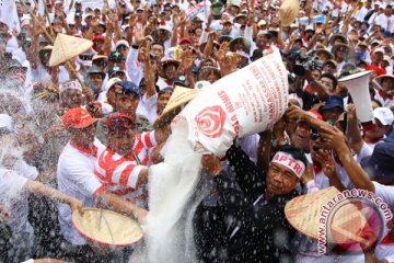 Satgas ungkap kronologi penemuan 60 ton gula pasir asal Malaysia