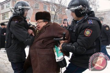 Polisi di Kazakhstan tangkap puluhan demonstran anti pemerintah